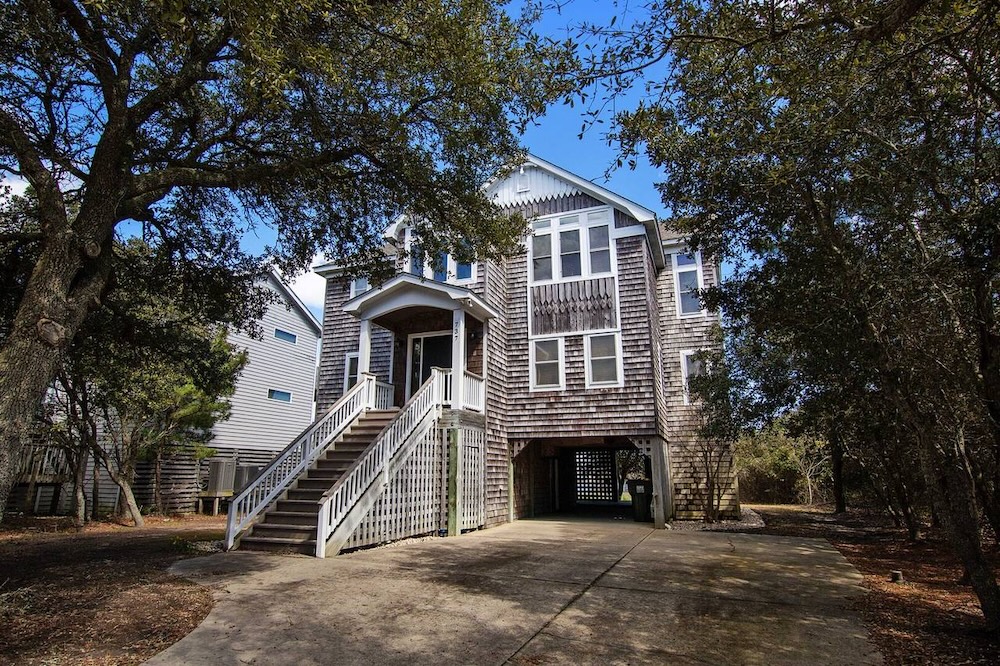 Outer Banks vacation rental from Brindley Beach Vacations and Sales